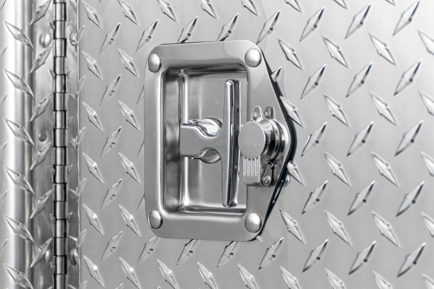 VEC-14 Vaulted 3-Door Enclosure